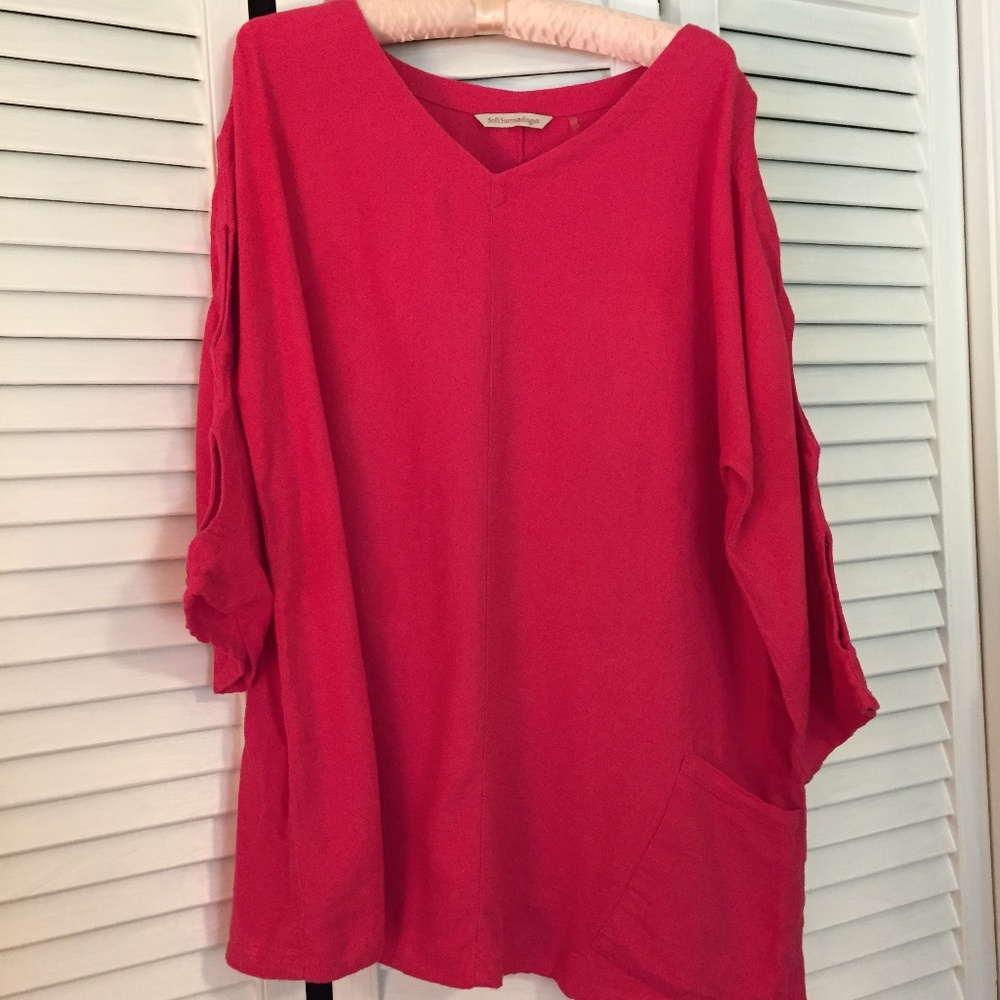 Soft Surroundings tunic cold shoulder/sleeves